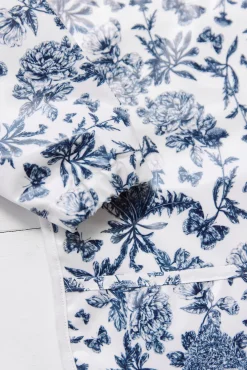 Bavoir à manches toile enduite Imprimé inspiration Toile de Jouy bleu