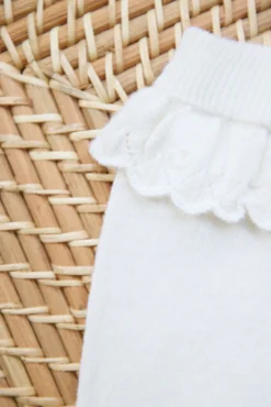 Pantalon Ecru avec jeux de volants