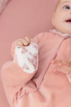 Pyjama Rose en velours imprimé inspiration Toile de jouy