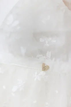 Robe Ecru en voile brodé