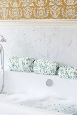 Trousse de toilette Abbaye des Vaux de Cernay x Tartine et Chocolat